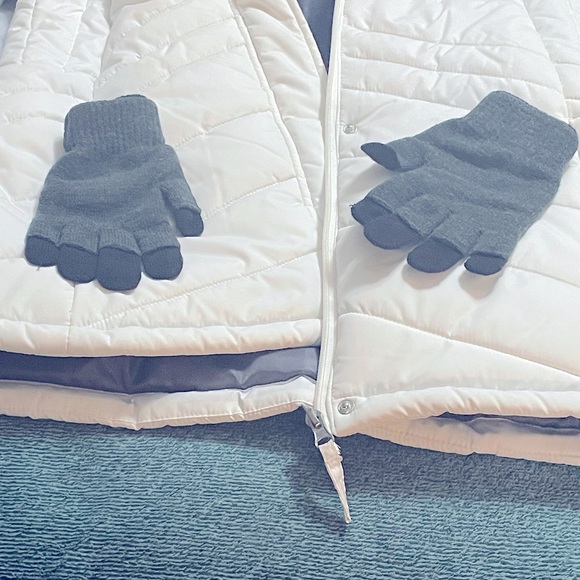 Winter Jacket. Brand new. Size S - Picture 3 of 6